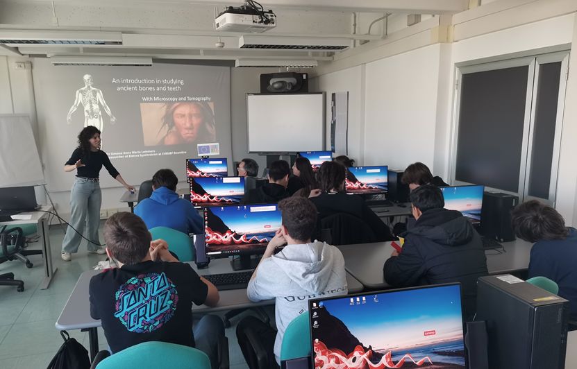 Inspiring Young Minds: A Tomography Journey at Elettra